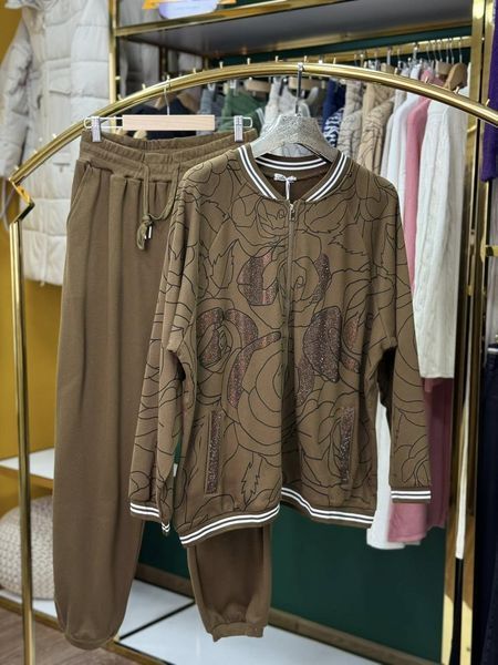 Шикарний жіночий костюм, тканина "Трикотаж" 54/56, 58/60 розмір 54/56 21126-54/56 фото