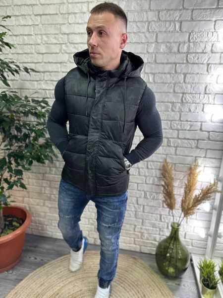 Стильна чоловіча жилетка, синтепон 100, тканина "Плащівка" 48, 50, 52, 54, 56 розмір 48 15172-48 фото