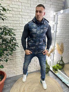Стильна чоловіча жилетка, синтепон 100, тканина "Плащівка" 48, 50, 52, 54, 56 розмір 48 15173-48 фото